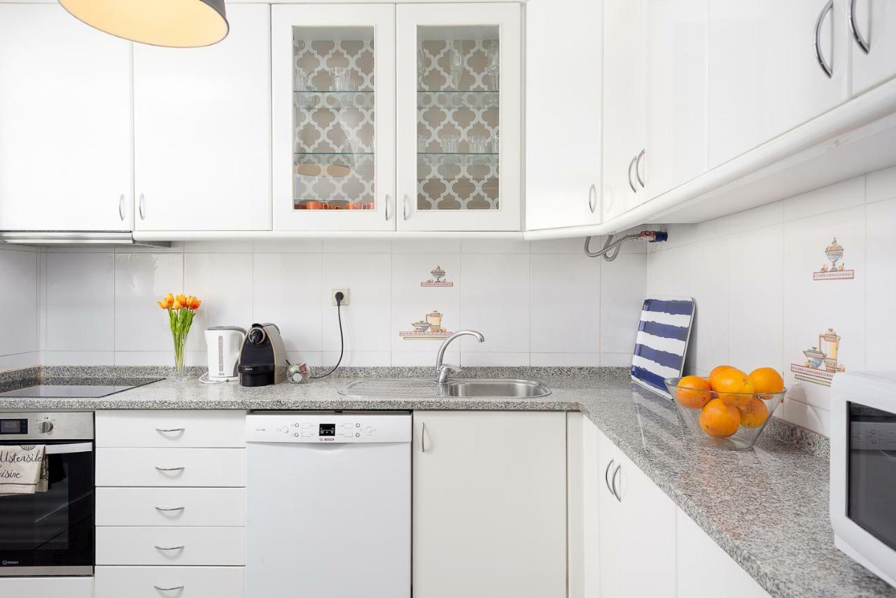 Big Families&Groups Bonjardim views 5 bedrooms 3 bathrooms Porto Bagian luar foto