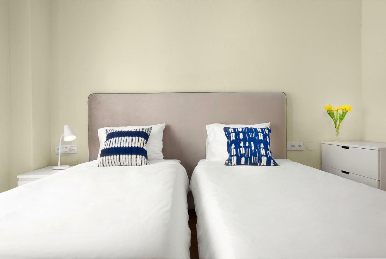 Big Families&Groups Bonjardim views 5 bedrooms 3 bathrooms Porto Bagian luar foto